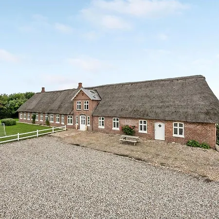 Ferienhaus Tilla - 600m From The Sea By Interhome *