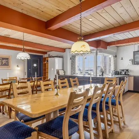 Tilla - 600m From The Sea By Interhome Bredebro