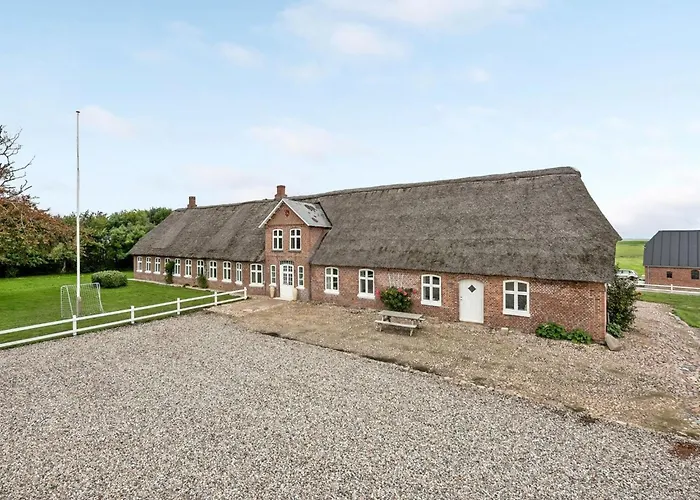 Ferienhaus Tilla - 600m From The Sea By Interhome *